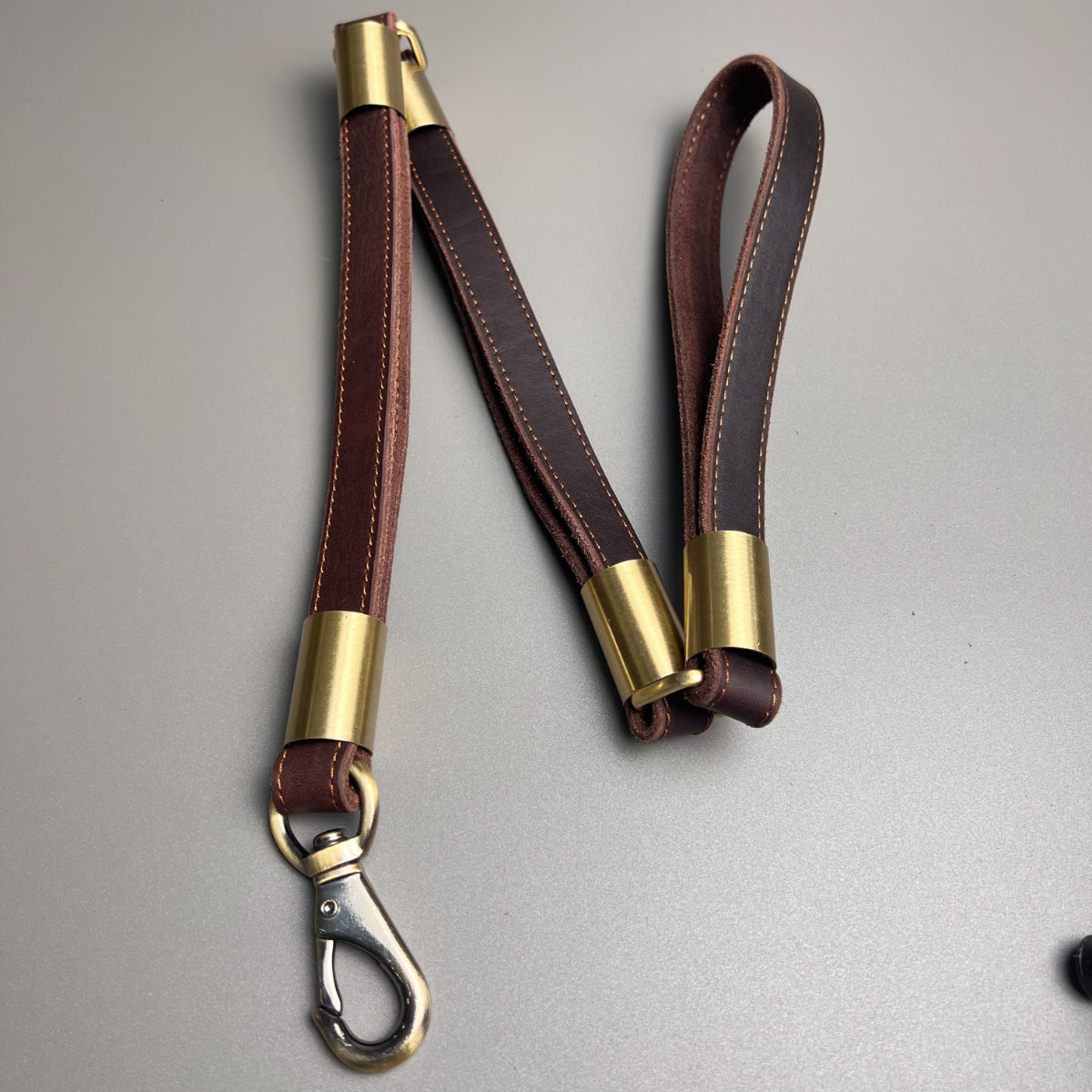 Leather leash