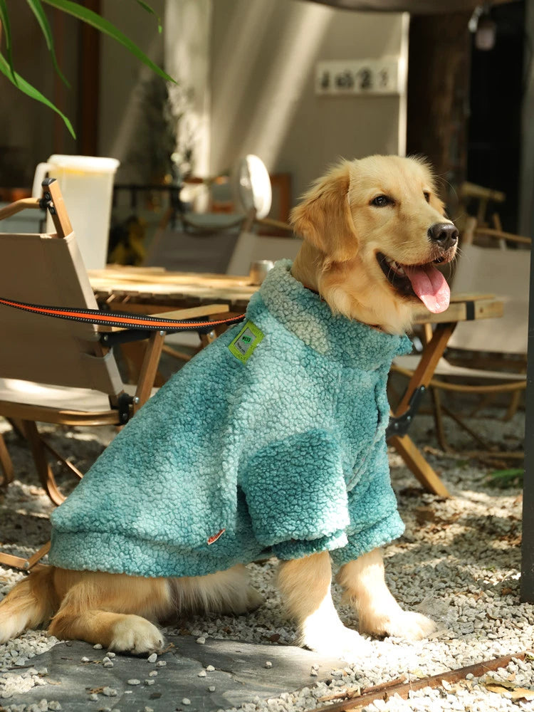 Comfortable and warm sweater for large dogs