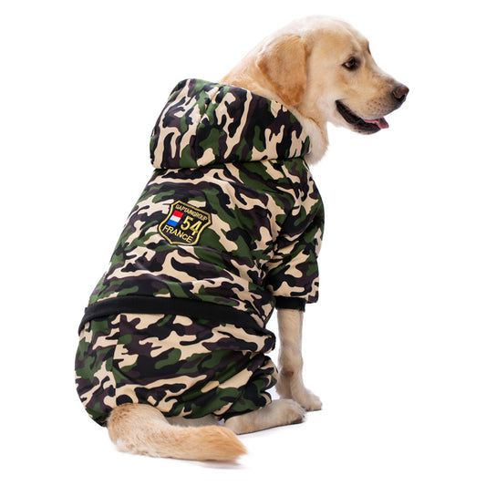 Plüschiges Camouflage-Sweatshirt für mittelgroße und große Hunde, um im Winter warm zu bleiben